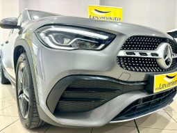 Mercedes Benz / GLA 200D lleno