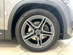 Mercedes Benz / GLA 200D lleno