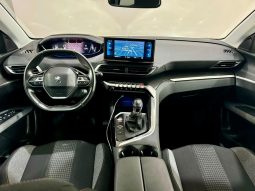Peugeot / 3008 HDI 130cv lleno