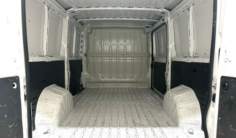 Peugeot / Boxer Furgón L2H1 lleno