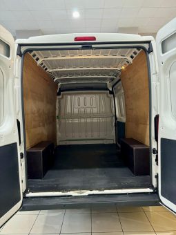 Peugeot / Boxer Furgón L2H2 lleno