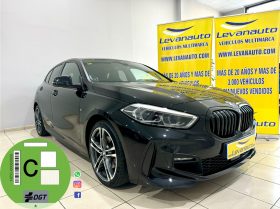 BMW/ 118d  Sport