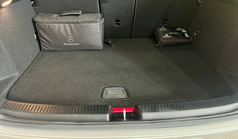Mercedes Benz / A  250e lleno