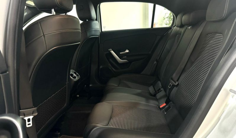 Mercedes Benz / A  250e lleno