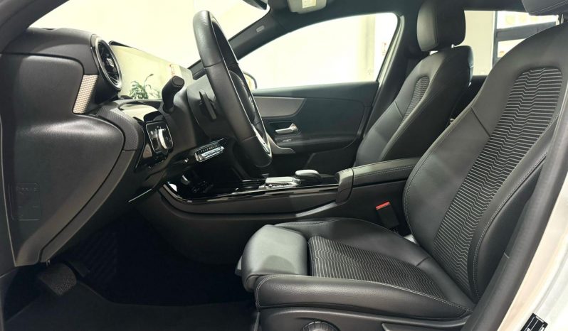 Mercedes Benz / A  250e lleno