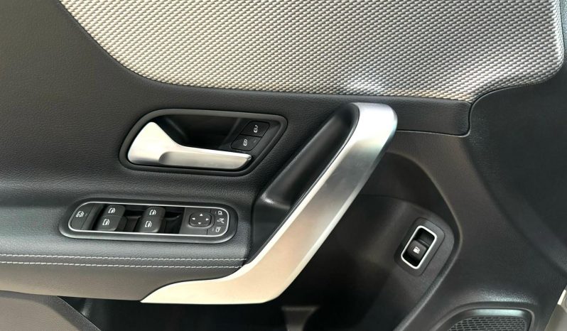 Mercedes Benz / A  250e lleno