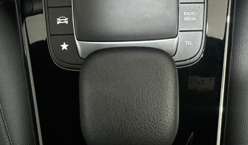 Mercedes Benz / A  250e lleno