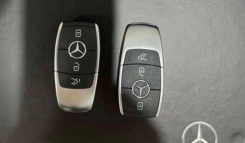 Mercedes Benz / A  250e lleno