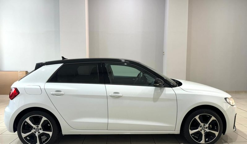 Audi / A1 Sportback 25 TFSI lleno