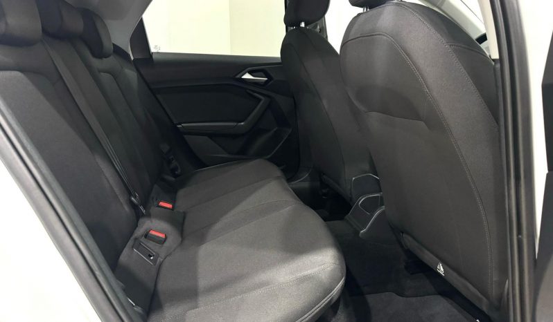 Audi / A1 Sportback 25 TFSI lleno
