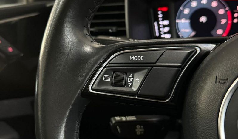 Audi / A1 Sportback 25 TFSI lleno