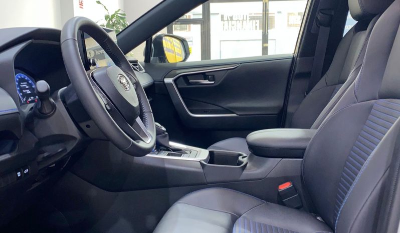 Toyota / RAV4 220H STYLE lleno