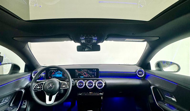 Mercedes Benz / CLA  200D lleno