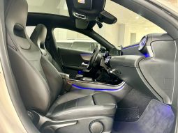 Mercedes Benz / CLA  200D lleno
