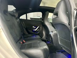 Mercedes Benz / CLA  200D lleno
