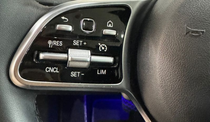 Mercedes Benz / CLA  200D lleno