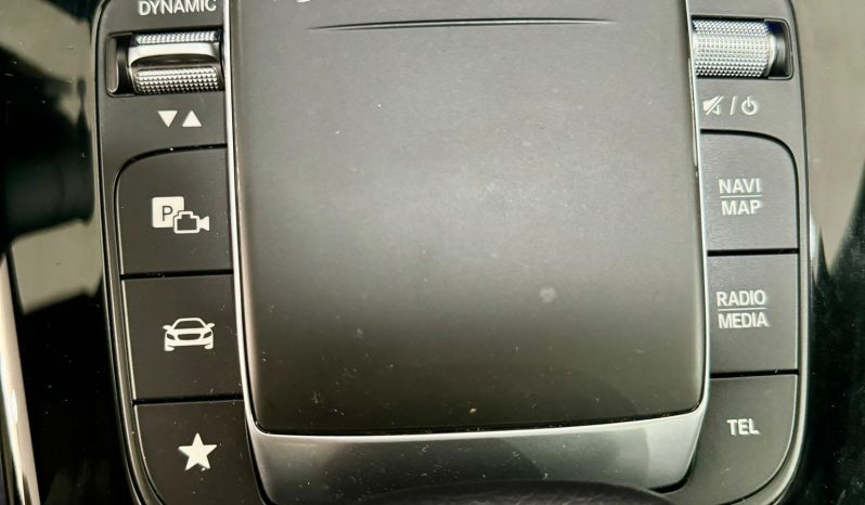 Mercedes Benz / CLA  200D lleno