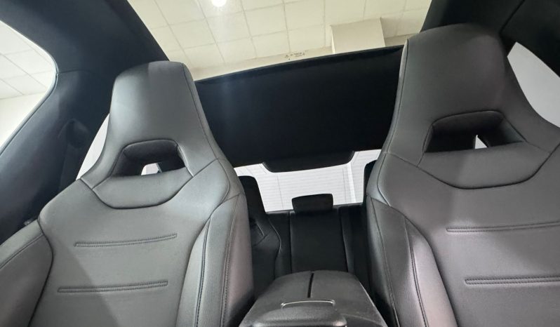 Mercedes Benz / CLA  200D lleno