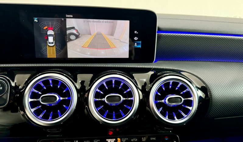 Mercedes Benz / CLA  200D lleno