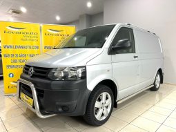 Volkswagen / Transporter 2.0 TDI lleno