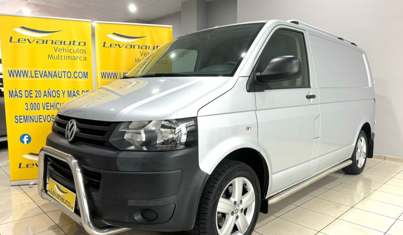 Volkswagen / Transporter 2.0 TDI lleno