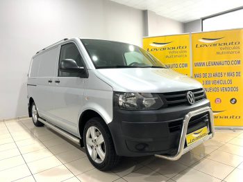 Volkswagen / Transporter 2.0 TDI