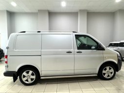 Volkswagen / Transporter 2.0 TDI lleno