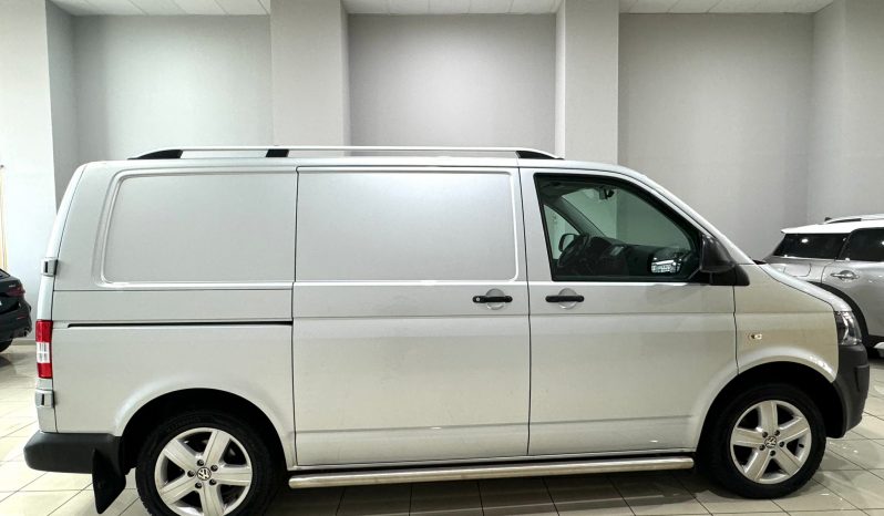 Volkswagen / Transporter 2.0 TDI lleno