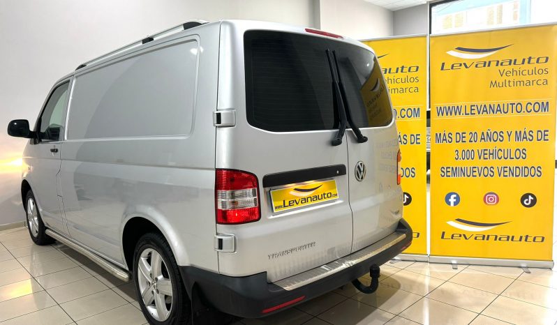 Volkswagen / Transporter 2.0 TDI lleno