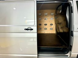 Volkswagen / Transporter 2.0 TDI lleno
