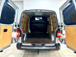 Volkswagen / Transporter 2.0 TDI lleno