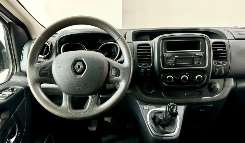 Renault /  Trafic Combi-6 lleno