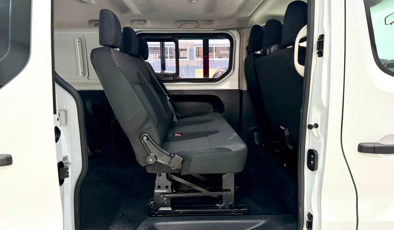 Renault /  Trafic Combi-6 lleno