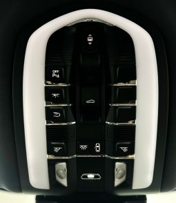 PORSCHE/ MACAN 2022 lleno