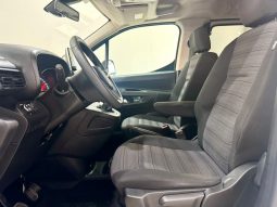 Opel / Combo  7 plazas lleno