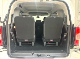 Opel / Combo  7 plazas lleno