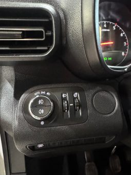 Opel / Combo  7 plazas lleno