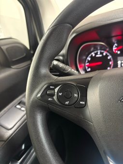 Opel / Combo  7 plazas lleno