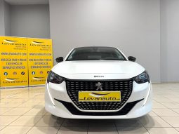 Peugeot / 208 5p 1.2i lleno