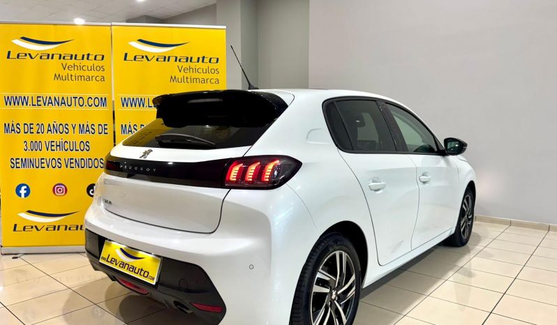 Peugeot / 208 5p 1.2i lleno