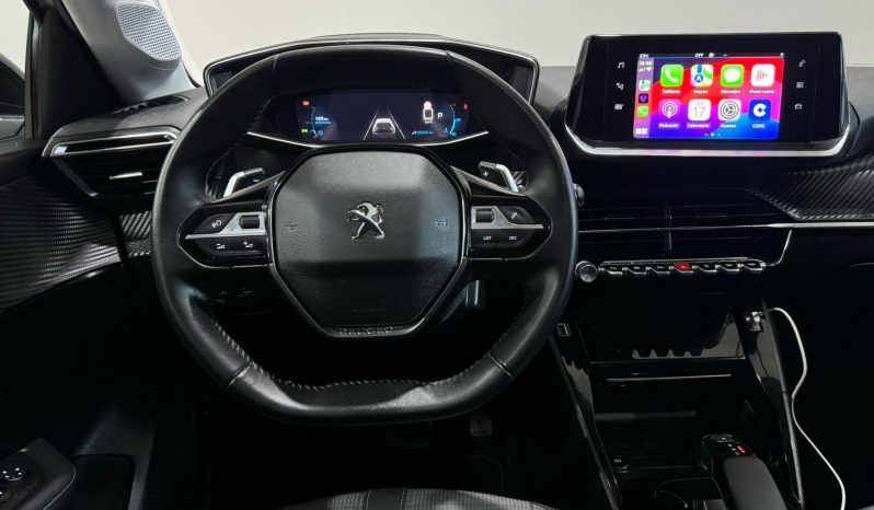 Peugeot / 208 5p 1.2i lleno