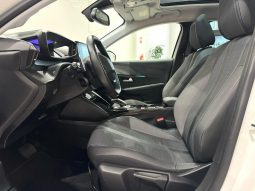 Peugeot / 208 5p 1.2i lleno
