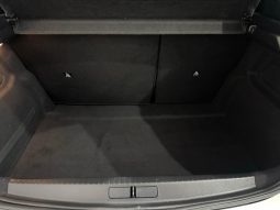 Peugeot / 208 5p 1.2i lleno
