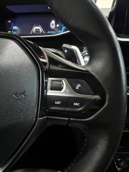 Peugeot / 208 5p 1.2i lleno