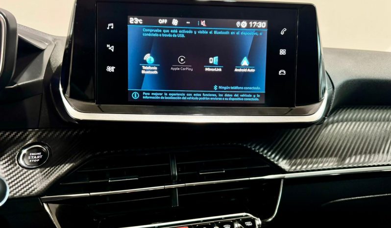Peugeot / 208 5p 1.2i lleno